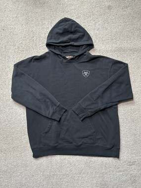 Ariat Men's Logo Graphic Pullover Hoodie in Black